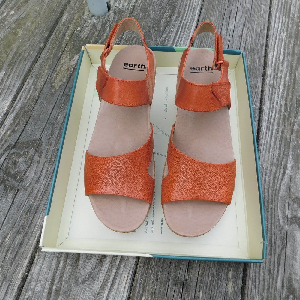 Earth Sz-9 Cork Platform Comfort Sandals NWB - Picture 3 of 4